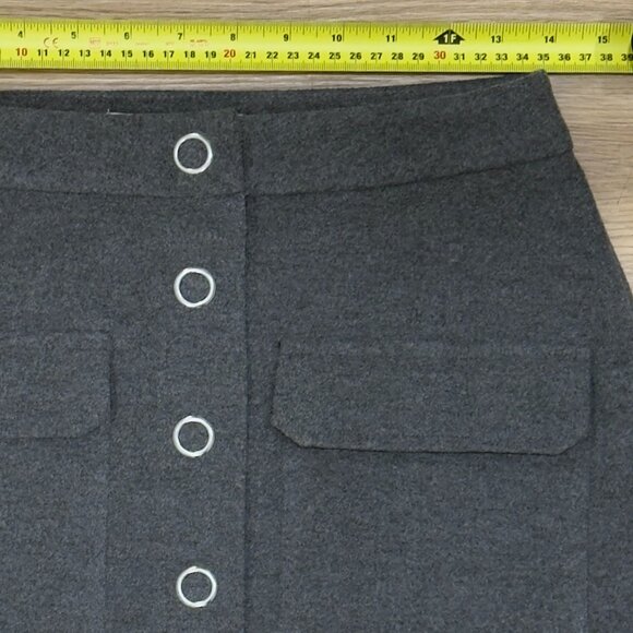 Simons TWIK Gray Button-Up Skirt | High Waisted | Size Medium | Usable P… - Picture 5 of 7